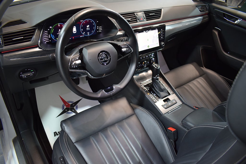 Skoda Superb 2023 - miniatyr 8