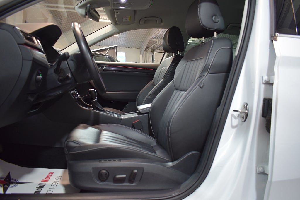Skoda Superb 2023 - miniatyr 9