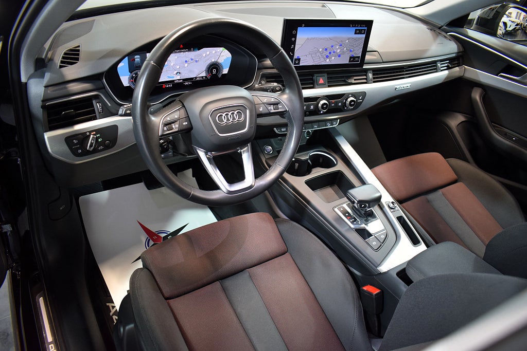 Audi A4 2023 - miniatyr 9