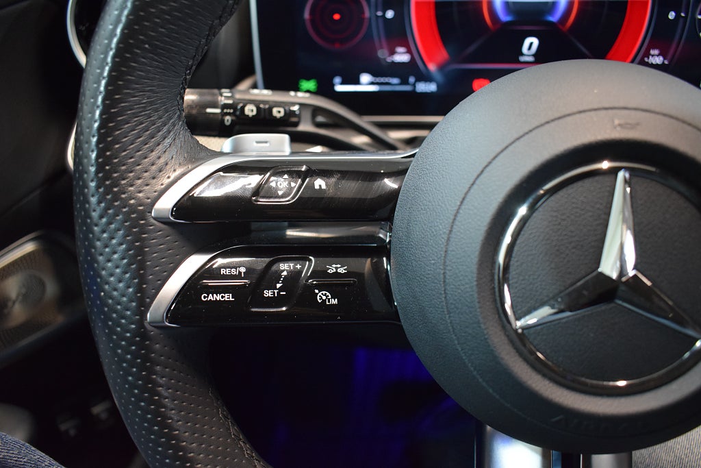 Mercedes-Benz C 2024 - miniatyr 18