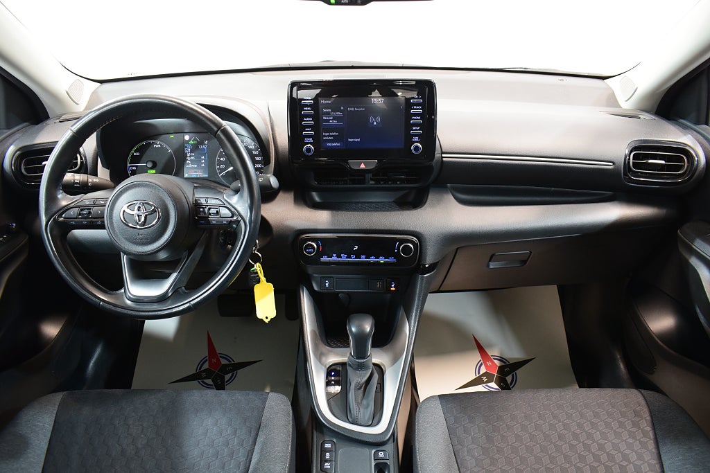 Toyota Yaris 2023 - miniatyr 14