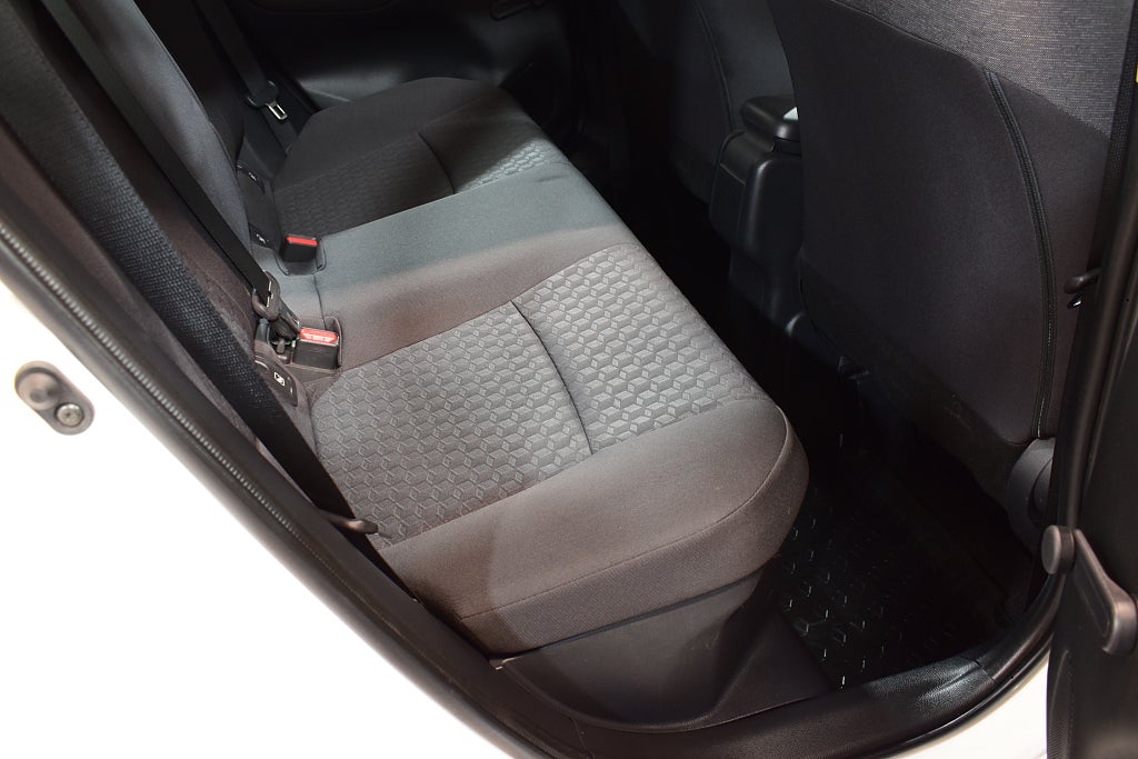 Toyota Yaris 2023 - miniatyr 15