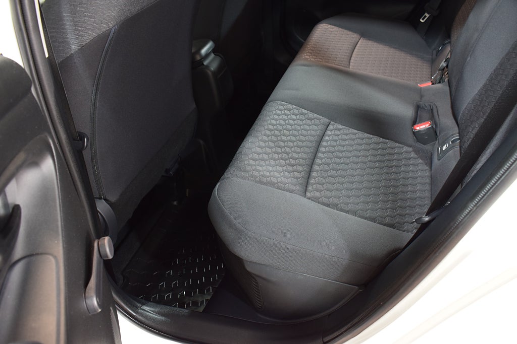 Toyota Yaris 2023 - miniatyr 16