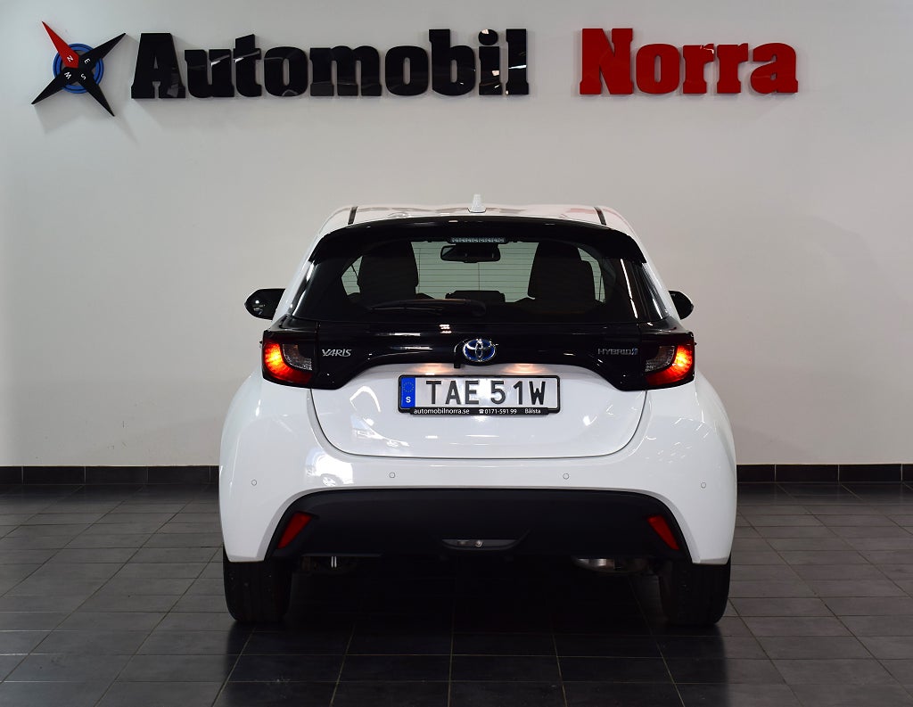 Toyota Yaris 2023 - miniatyr 5