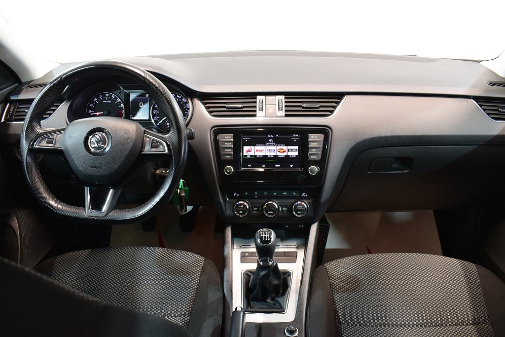 Skoda Octavia 2017 - miniatyr 10