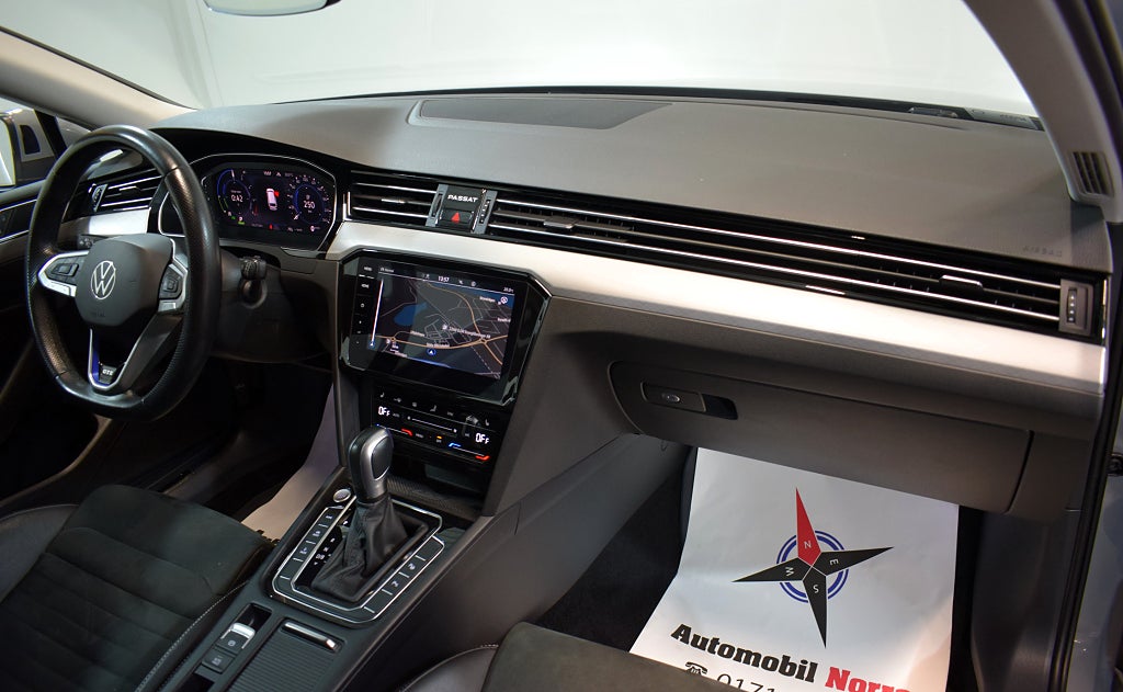 Volkswagen Passat 2023 - miniatyr 18