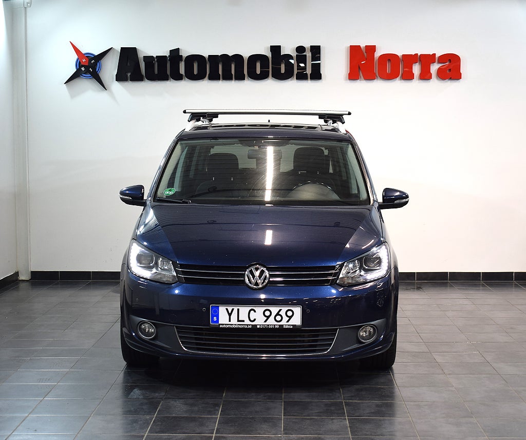 Volkswagen Touran 2013 - miniatyr 2