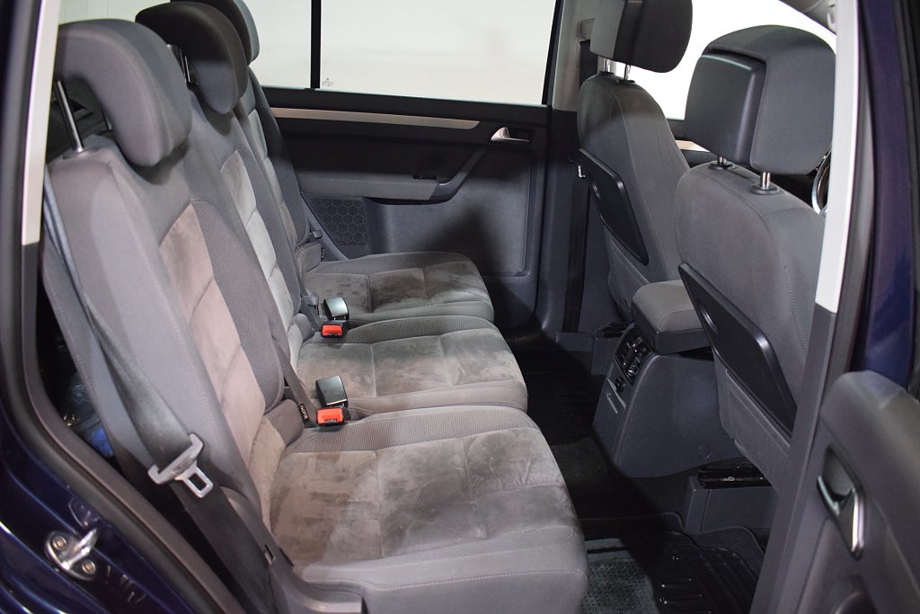 Volkswagen Touran 2013 - miniatyr 11