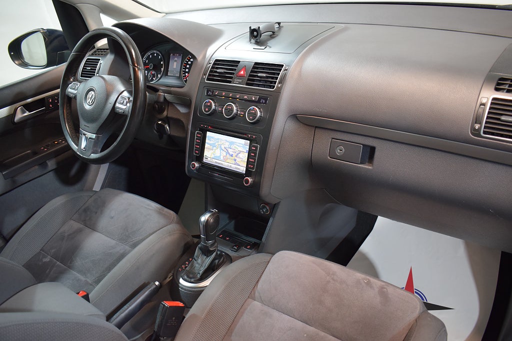 Volkswagen Touran 2013 - miniatyr 8