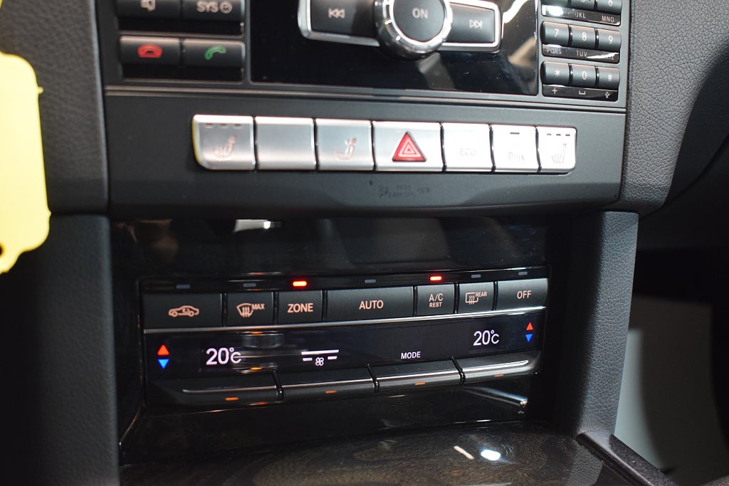 Mercedes-Benz E220 2014 - miniatyr 23