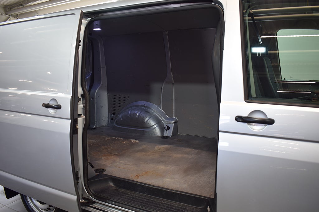 Volkswagen Transporter 2017 - miniatyr 13