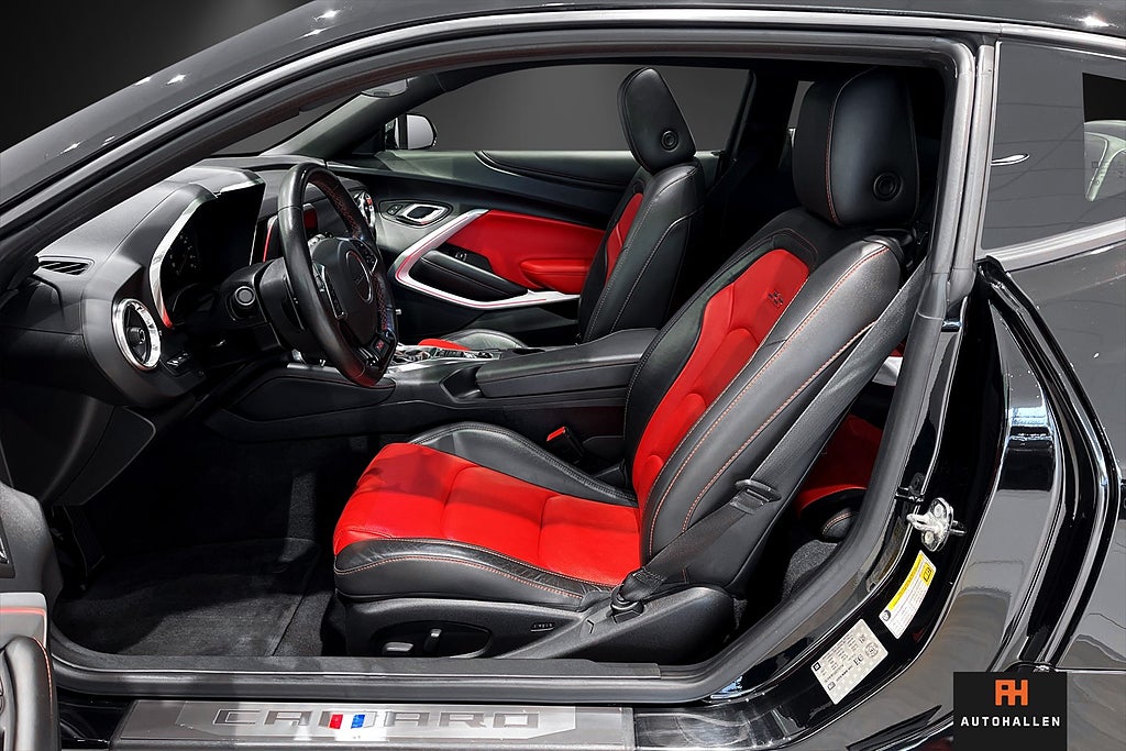 Chevrolet Camaro 2018 - miniatyr 8