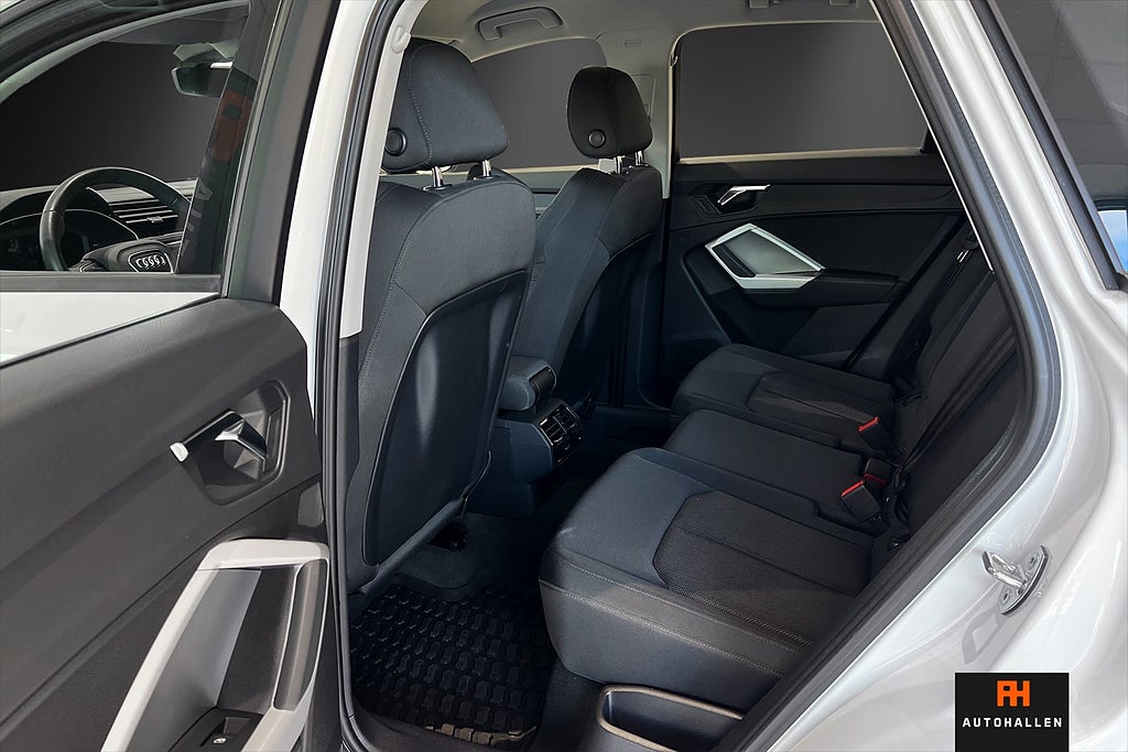 Audi Q3 2021 - miniatyr 15