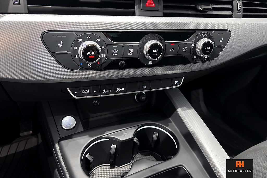 Audi A4 2022 - miniatyr 27