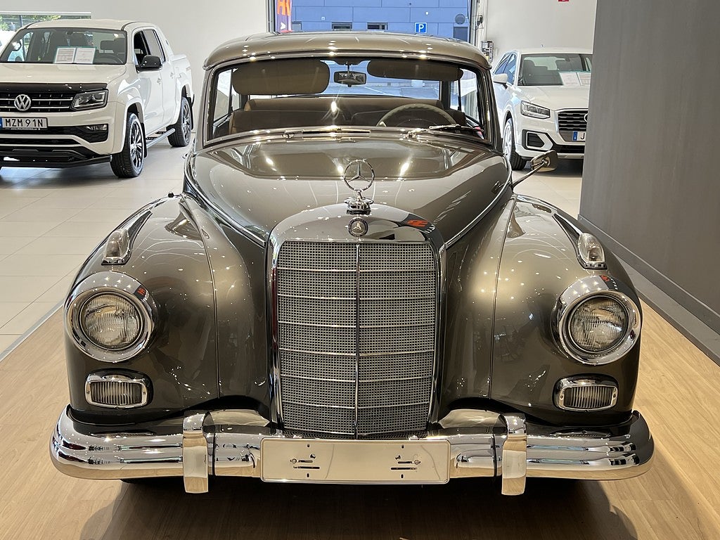Mercedes-Benz 300 1959 - miniatyr 2