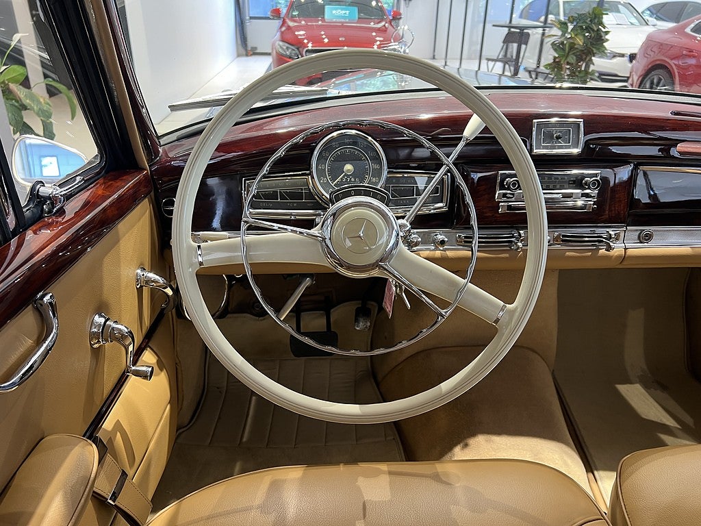 Mercedes-Benz 300 1959 - miniatyr 13