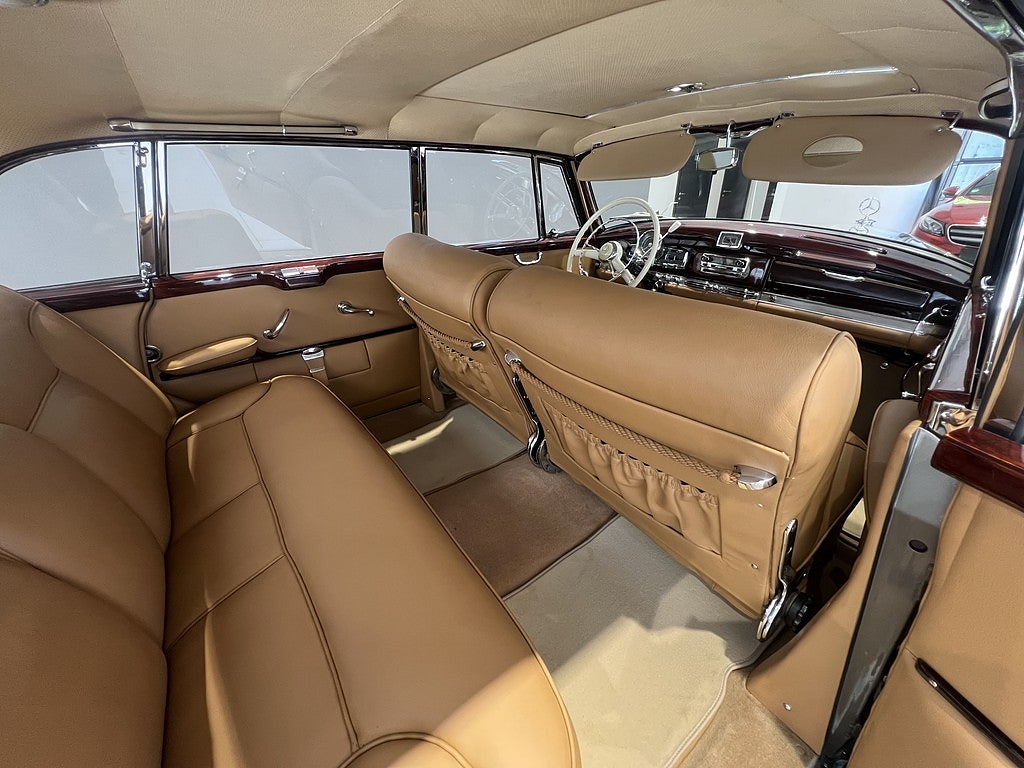 Mercedes-Benz 300 1959 - miniatyr 17