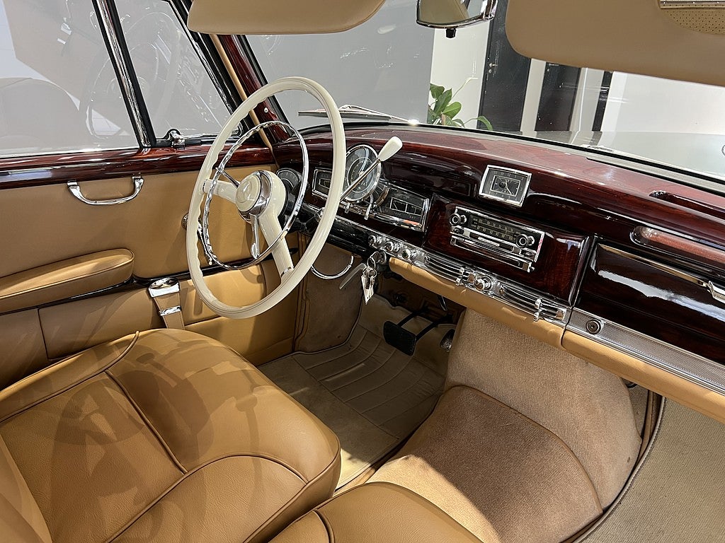 Mercedes-Benz 300 1959 - miniatyr 22