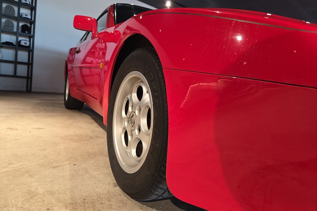 Porsche 944 1985 - miniatyr 17