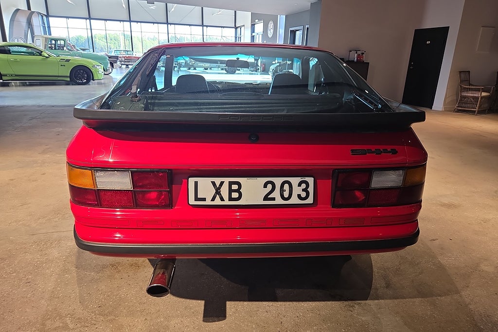 Porsche 944 1985 - miniatyr 3