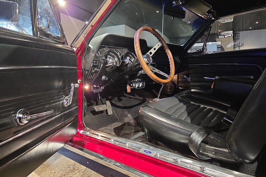 Ford Mustang 1967 - miniatyr 28