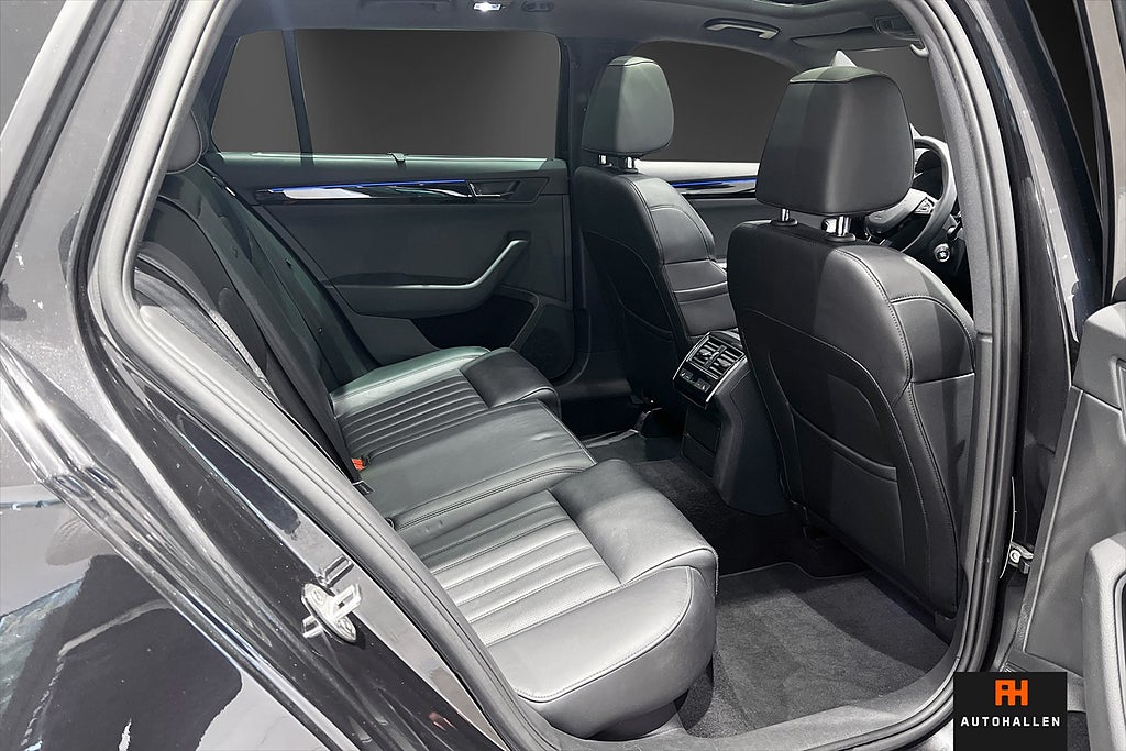 Skoda Superb 2019 - miniatyr 25