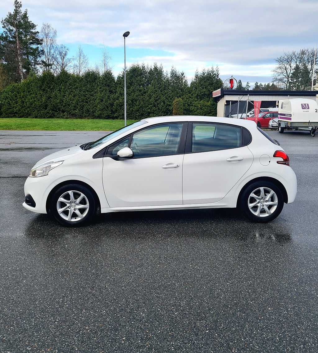 Peugeot 208 2017 - miniatyr 2