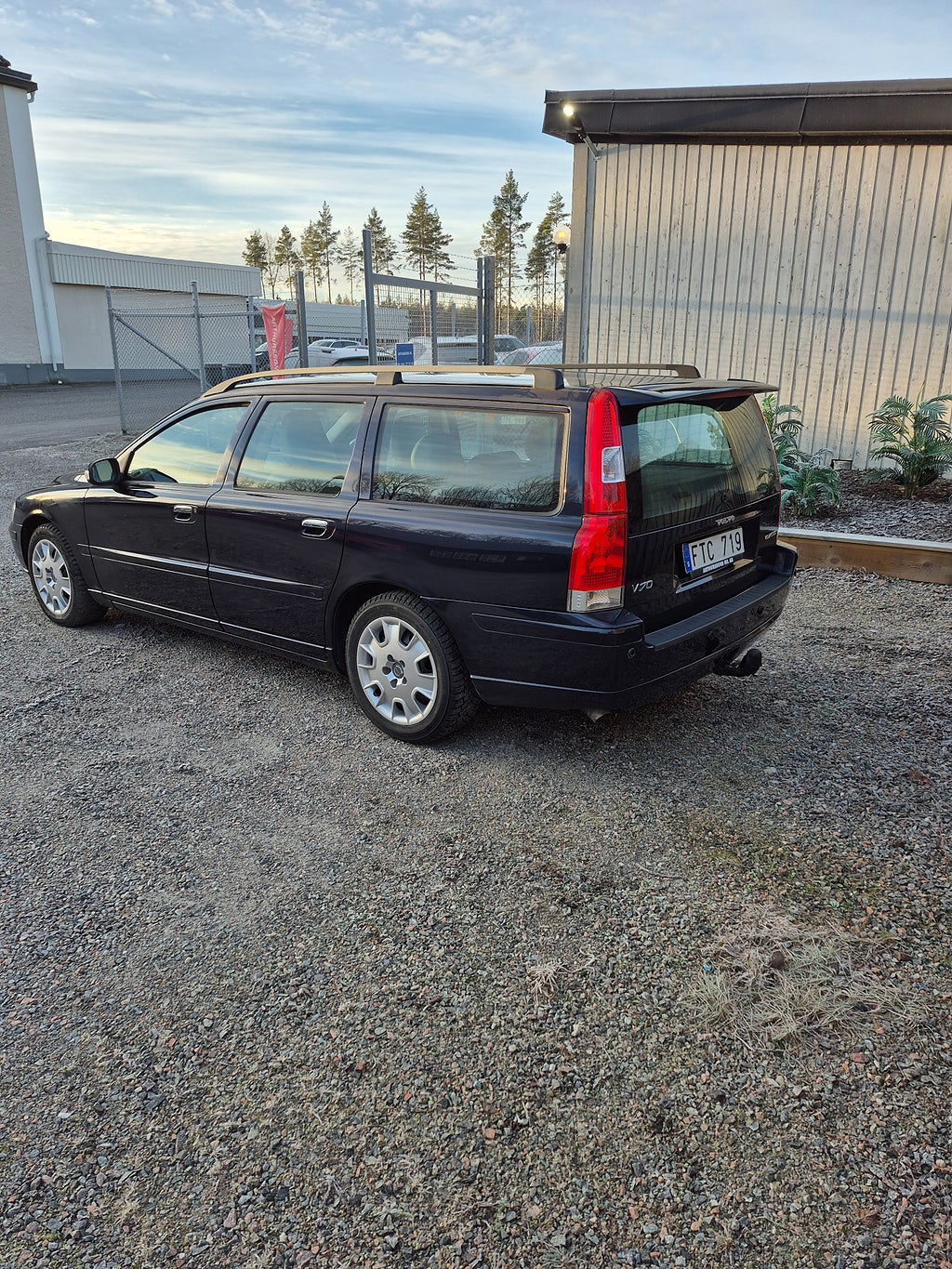 Volvo V70 2008 - miniatyr 2