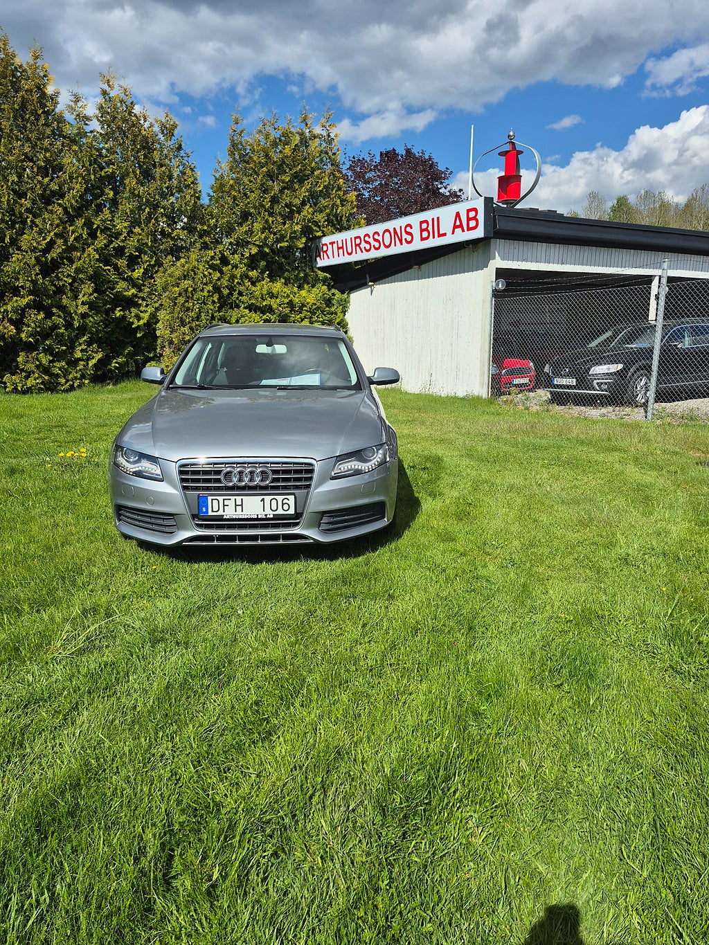 Audi A4 2010 - miniatyr 2
