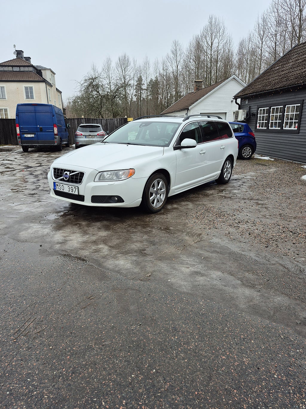 Volvo V70 2012 - miniatyr 2