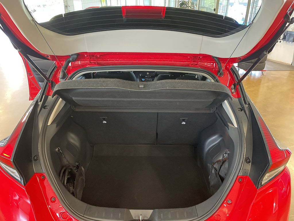 Nissan Leaf 2023 - miniatyr 9